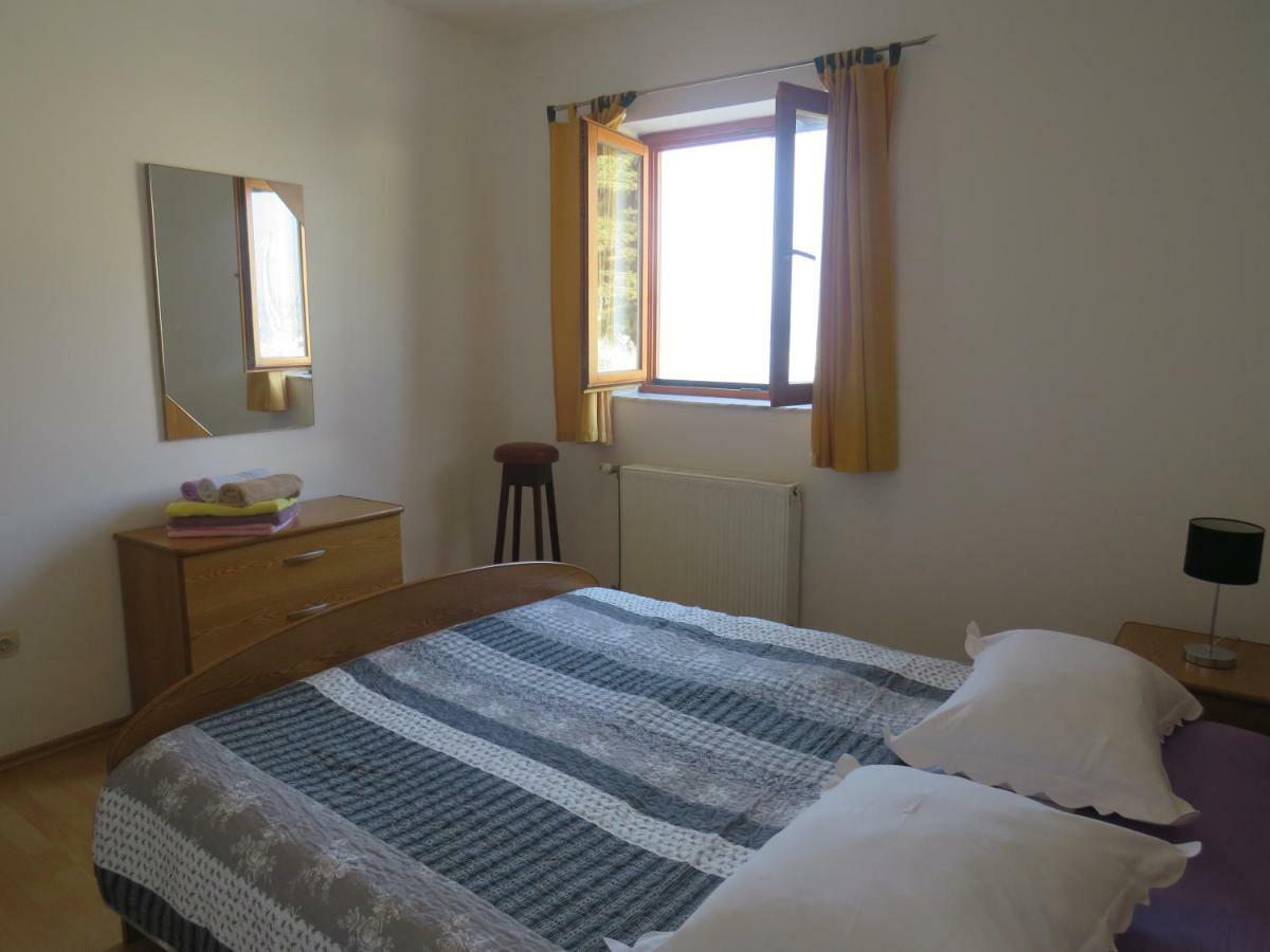 Apartmani Prova Tisno Bagian luar foto